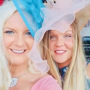 Meet your Posher, Cassandra